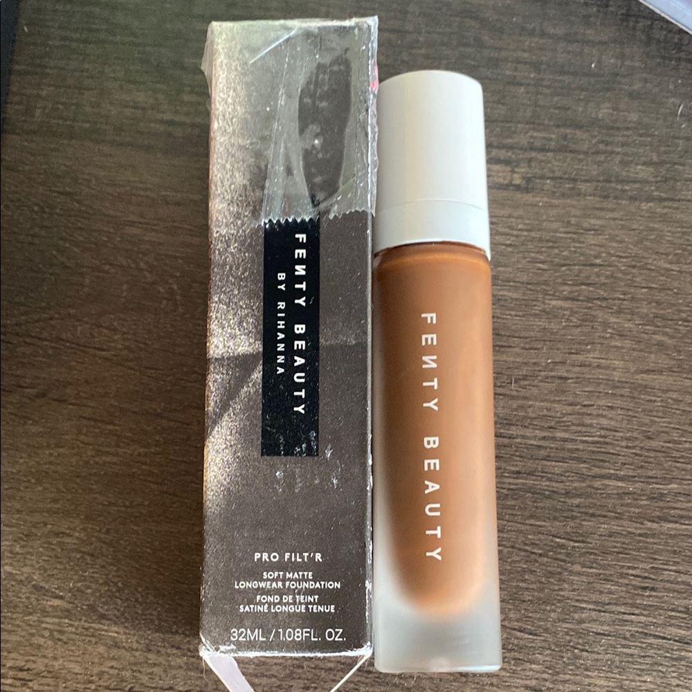 Fenty Beauty Soft matte Foundation in 485